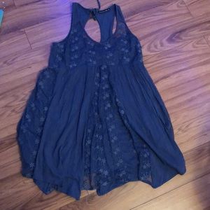 blue flowy dress